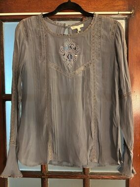 NWT GOLDHAWK Grey Top